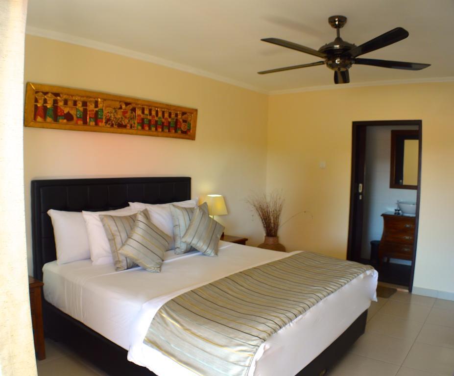 Villa Taluh ซานูร์ ภายนอก รูปภาพ